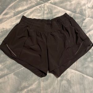 Lululemon Hotty Hot LR 4”